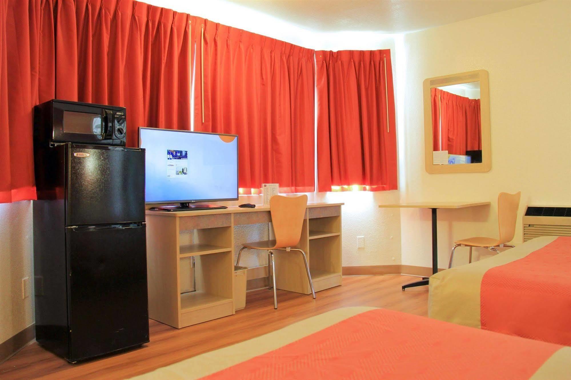 Motel 6-Enfield, Ct - Hartford ภายนอก รูปภาพ