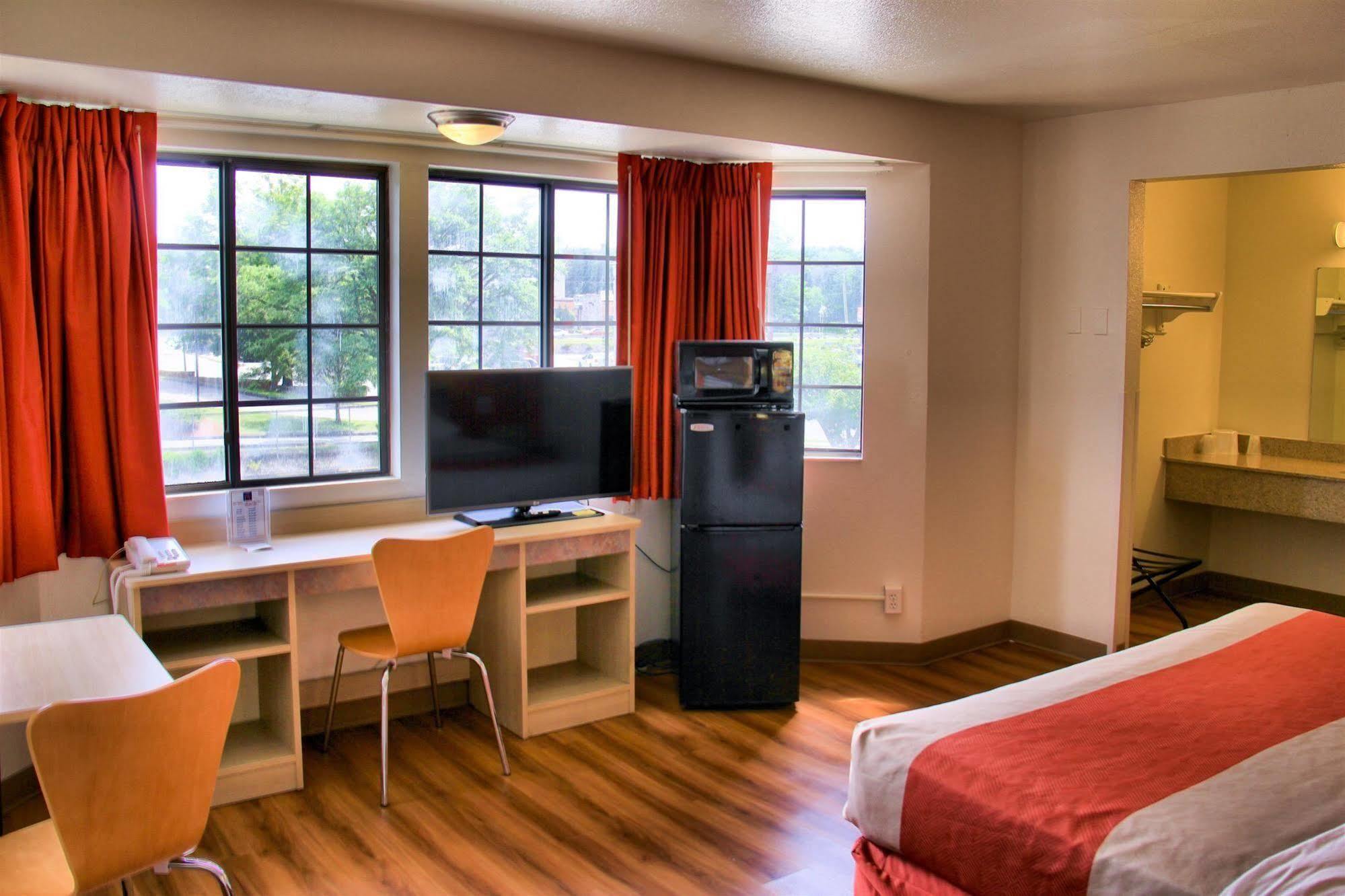 Motel 6-Enfield, Ct - Hartford ภายนอก รูปภาพ